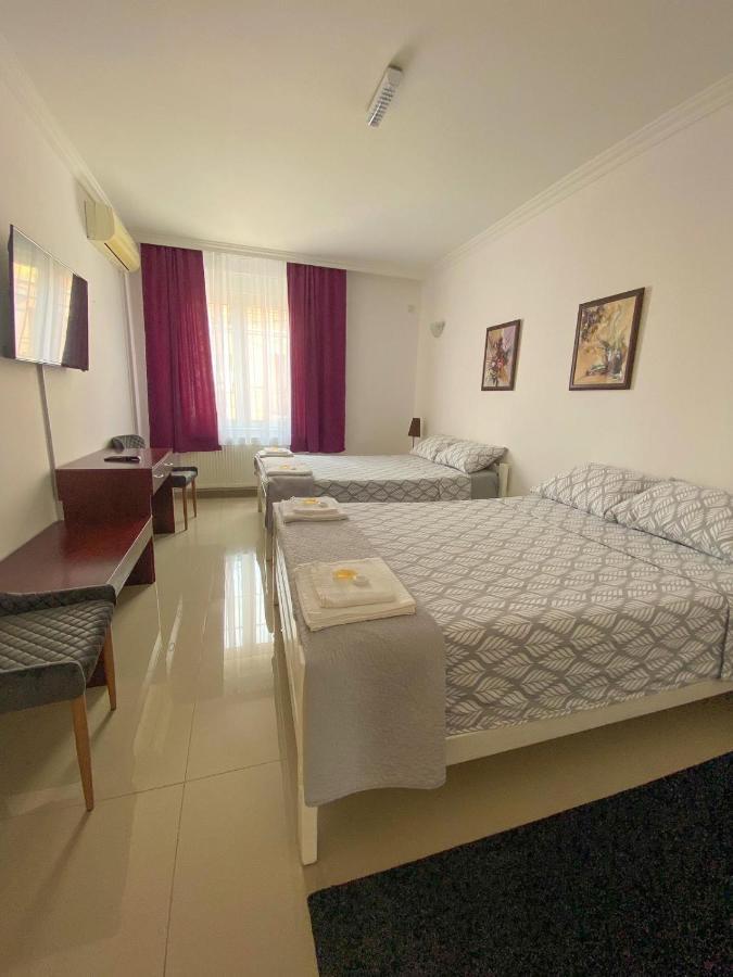 Night-Knight Appartement Smederevo Buitenkant foto