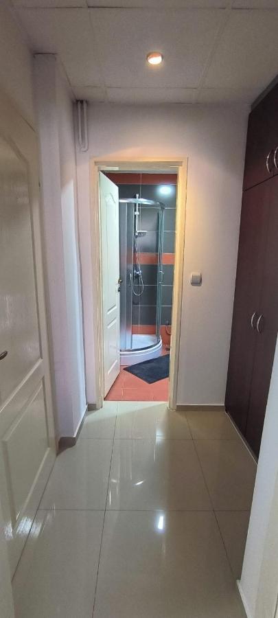 Night-Knight Appartement Smederevo Buitenkant foto