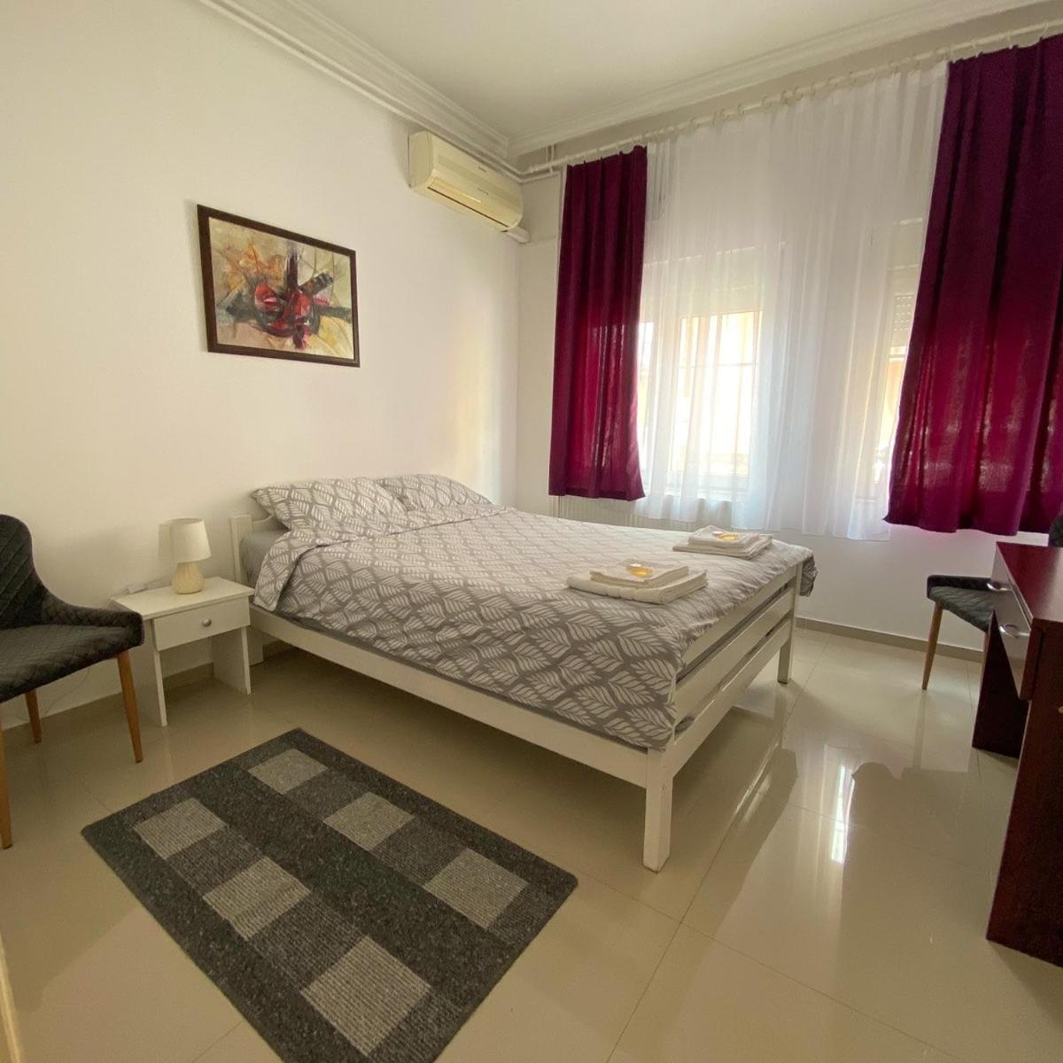 Night-Knight Appartement Smederevo Buitenkant foto